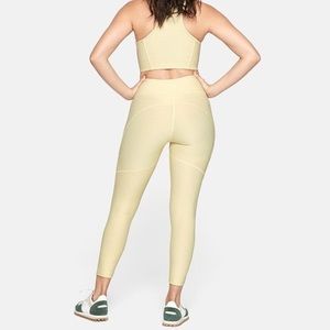 Outdoor Voices | 3/4 Warm Up Leggings Dandelion